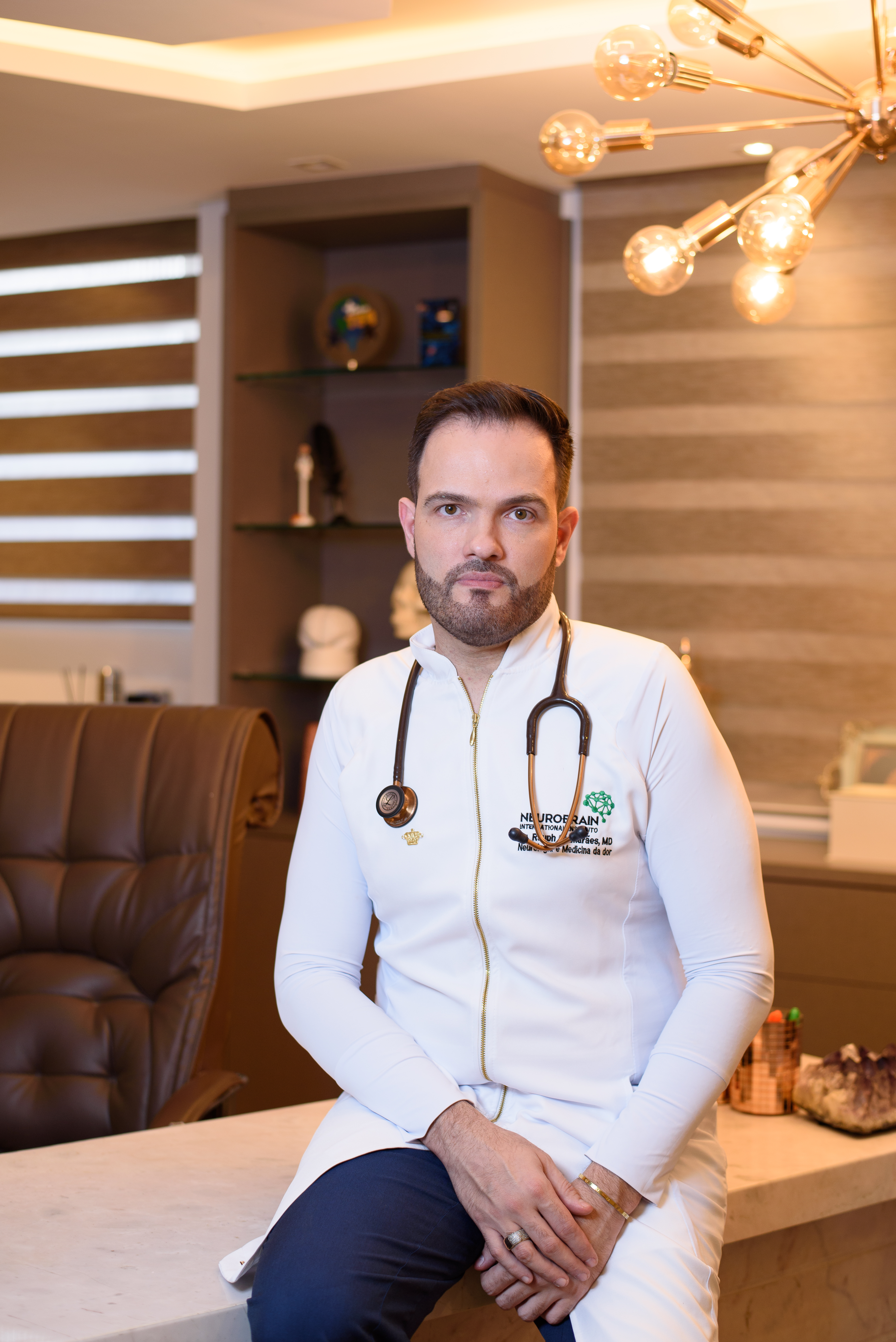 Dr. Rauph Batista Guimarães — Neurologista