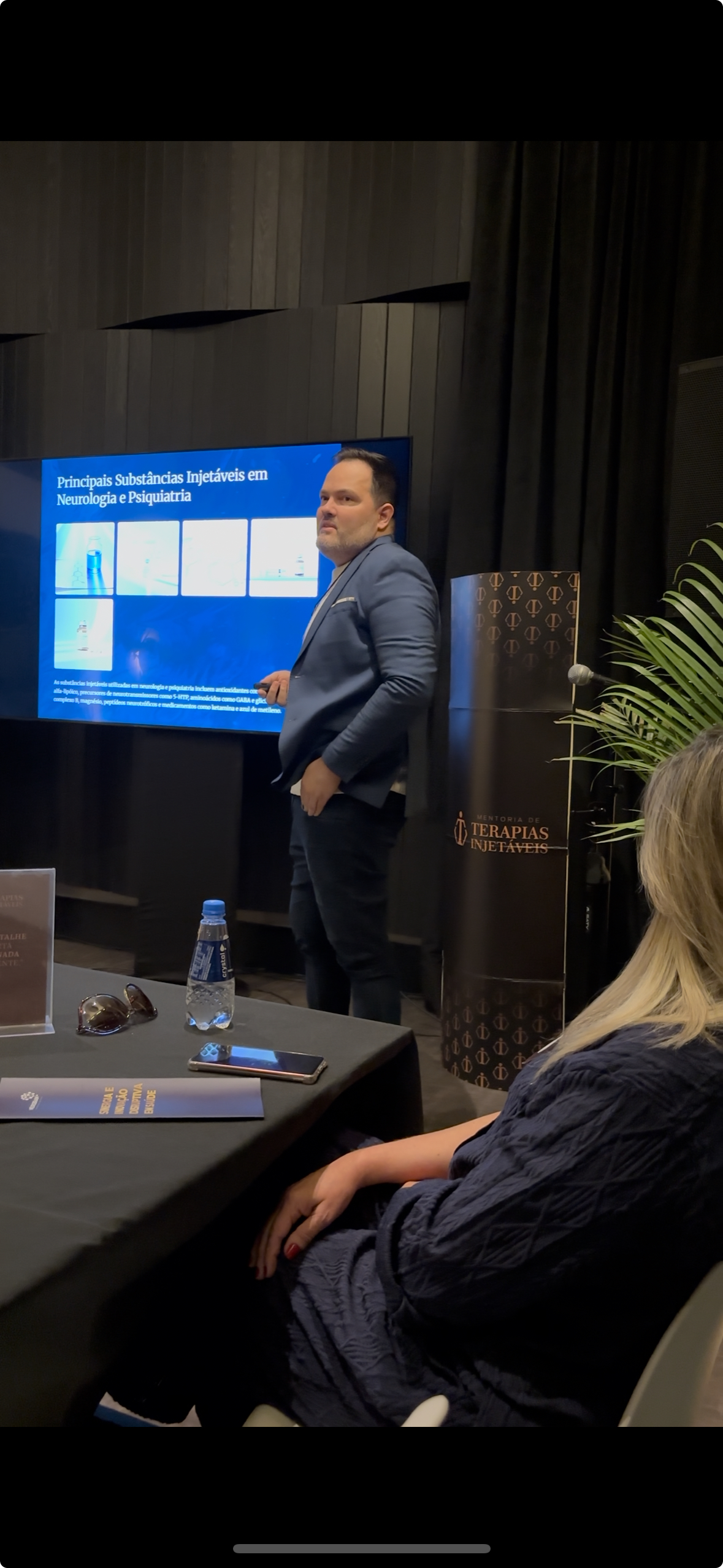 Dr. Rauph Guimarães palestrando — Dominando a Química do Cérebro